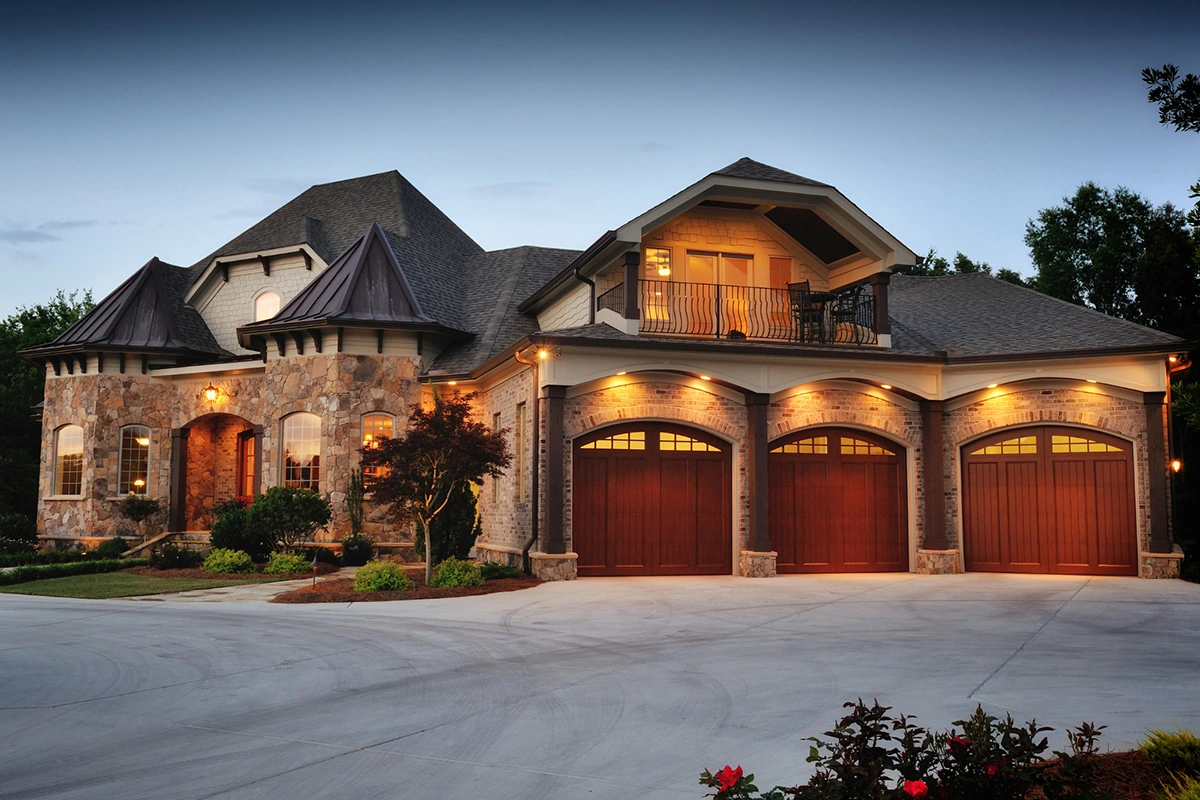 Elite Estate Photos - Front Yard